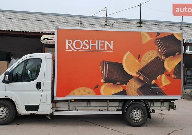 Белый Ситроен Jumper, объемом двигателя 2.2 л и пробегом 405 тыс. км за 650000 $, фото 3 на Automoto.ua