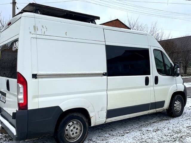 Белый Ситроен Jumper, объемом двигателя 2.2 л и пробегом 380 тыс. км за 6500 $, фото 2 на Automoto.ua