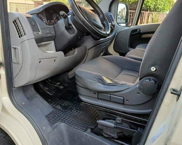 Бежевый Ситроен Jumper, объемом двигателя 2.2 л и пробегом 363 тыс. км за 5200 $, фото 3 на Automoto.ua