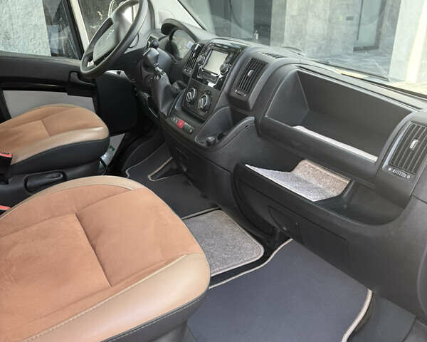 Чорний Сітроен Jumper, об'ємом двигуна 2.2 л та пробігом 230 тис. км за 33000 $, фото 11 на Automoto.ua