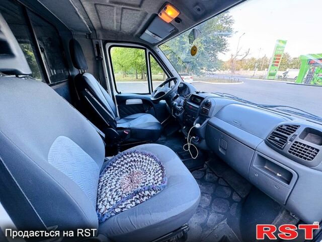 Черный Ситроен Jumper, объемом двигателя 2.2 л и пробегом 288 тыс. км за 3650 $, фото 4 на Automoto.ua