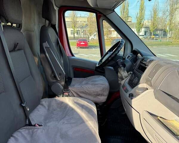 Красный Ситроен Jumper, объемом двигателя 2.2 л и пробегом 236 тыс. км за 8800 $, фото 18 на Automoto.ua