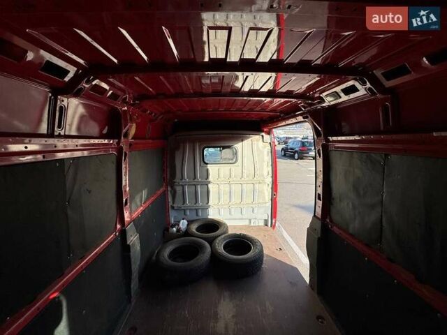 Красный Ситроен Jumper, объемом двигателя 2.2 л и пробегом 236 тыс. км за 8800 $, фото 14 на Automoto.ua