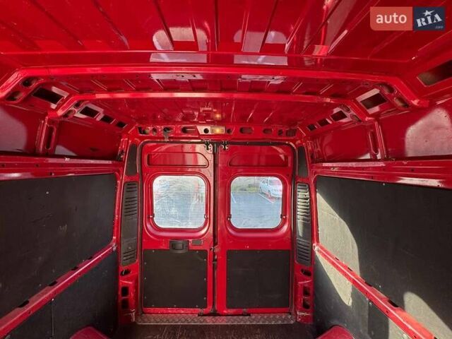 Красный Ситроен Jumper, объемом двигателя 2.2 л и пробегом 236 тыс. км за 8800 $, фото 15 на Automoto.ua