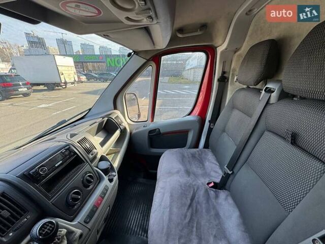 Красный Ситроен Jumper, объемом двигателя 2.2 л и пробегом 236 тыс. км за 8800 $, фото 37 на Automoto.ua