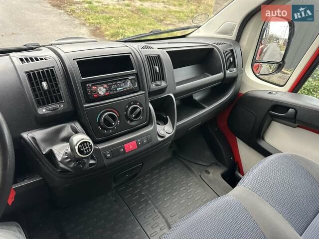 Красный Ситроен Jumper, объемом двигателя 2.2 л и пробегом 116 тыс. км за 12200 $, фото 6 на Automoto.ua