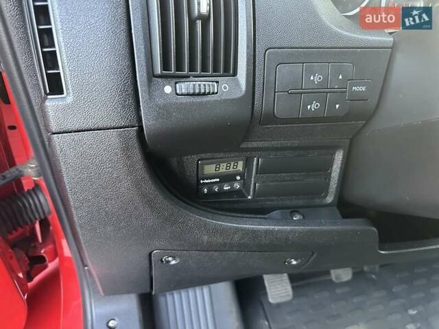 Червоний Сітроен Jumper, об'ємом двигуна 0 л та пробігом 116 тис. км за 14000 $, фото 3 на Automoto.ua