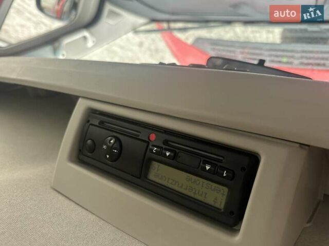 Красный Ситроен Jumper, объемом двигателя 2.2 л и пробегом 431 тыс. км за 23800 $, фото 26 на Automoto.ua