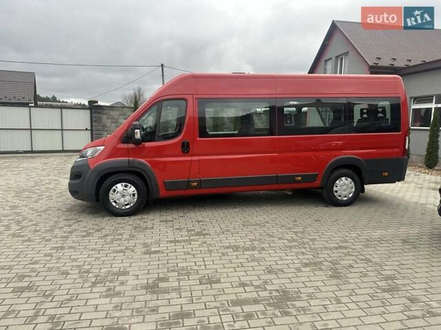 Красный Ситроен Jumper, объемом двигателя 2.2 л и пробегом 431 тыс. км за 23800 $, фото 2 на Automoto.ua
