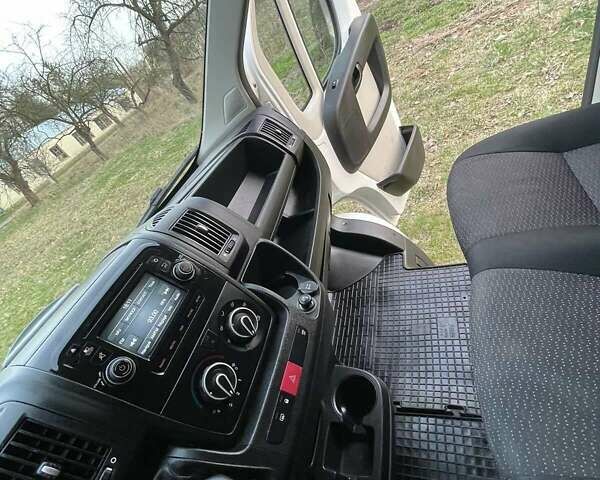 Сітроен Jumper, об'ємом двигуна 2 л та пробігом 228 тис. км за 13000 $, фото 15 на Automoto.ua