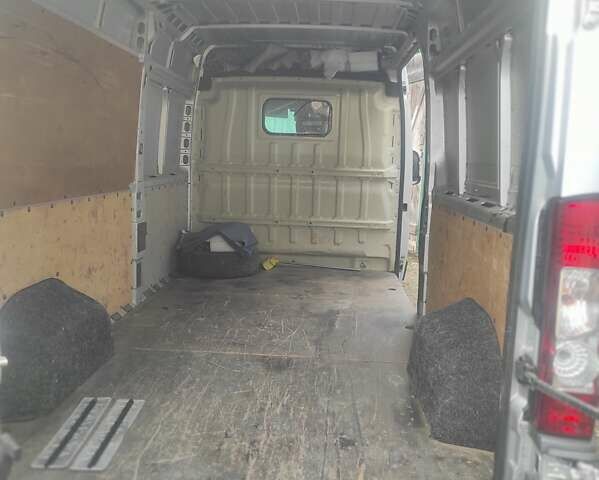 Серый Ситроен Jumper, объемом двигателя 2.2 л и пробегом 192 тыс. км за 12200 $, фото 5 на Automoto.ua