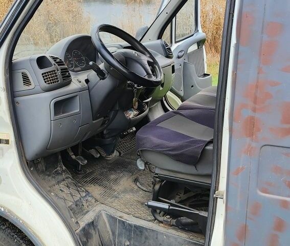 Серый Ситроен Jumper, объемом двигателя 2.8 л и пробегом 343 тыс. км за 4200 $, фото 2 на Automoto.ua