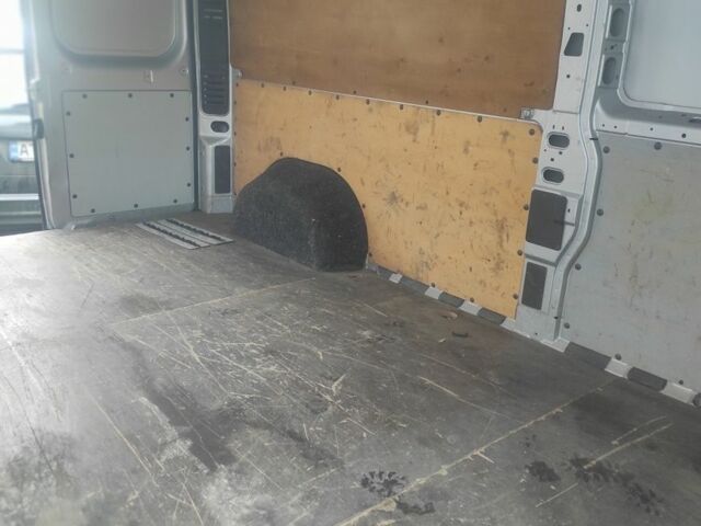 Серый Ситроен Jumper, объемом двигателя 2.2 л и пробегом 192 тыс. км за 12200 $, фото 6 на Automoto.ua