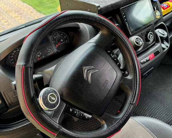 Серый Ситроен Jumper, объемом двигателя 3 л и пробегом 302 тыс. км за 17000 $, фото 11 на Automoto.ua