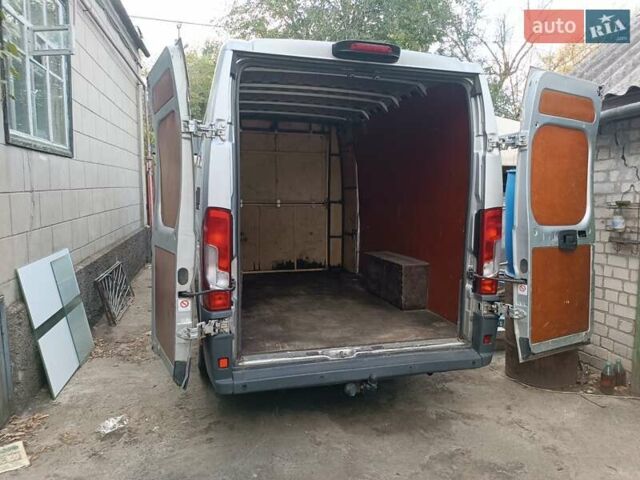 Серый Ситроен Jumper, объемом двигателя 2 л и пробегом 335 тыс. км за 12800 $, фото 6 на Automoto.ua