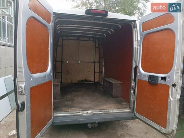 Серый Ситроен Jumper, объемом двигателя 2 л и пробегом 335 тыс. км за 12800 $, фото 5 на Automoto.ua