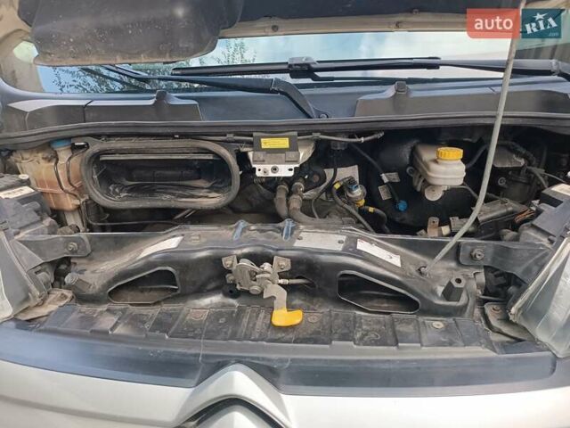 Серый Ситроен Jumper, объемом двигателя 2 л и пробегом 335 тыс. км за 12800 $, фото 25 на Automoto.ua