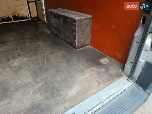 Серый Ситроен Jumper, объемом двигателя 2 л и пробегом 335 тыс. км за 12800 $, фото 4 на Automoto.ua