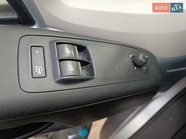 Серый Ситроен Jumper, объемом двигателя 2 л и пробегом 335 тыс. км за 12800 $, фото 52 на Automoto.ua