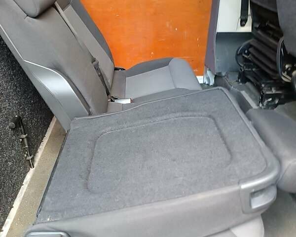 Серый Ситроен Jumper, объемом двигателя 2 л и пробегом 335 тыс. км за 12800 $, фото 9 на Automoto.ua