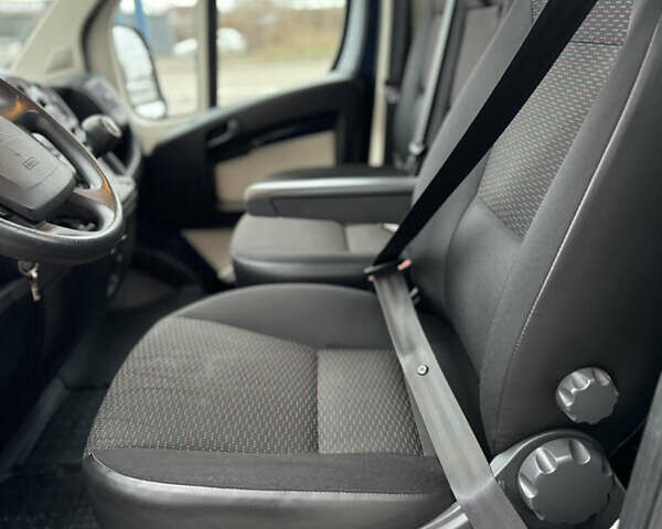 Синій Сітроен Jumper, об'ємом двигуна 2 л та пробігом 255 тис. км за 18700 $, фото 8 на Automoto.ua