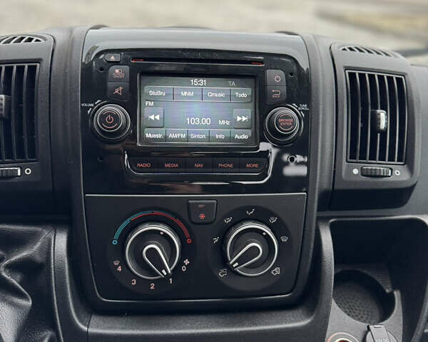 Синій Сітроен Jumper, об'ємом двигуна 2 л та пробігом 255 тис. км за 18700 $, фото 10 на Automoto.ua