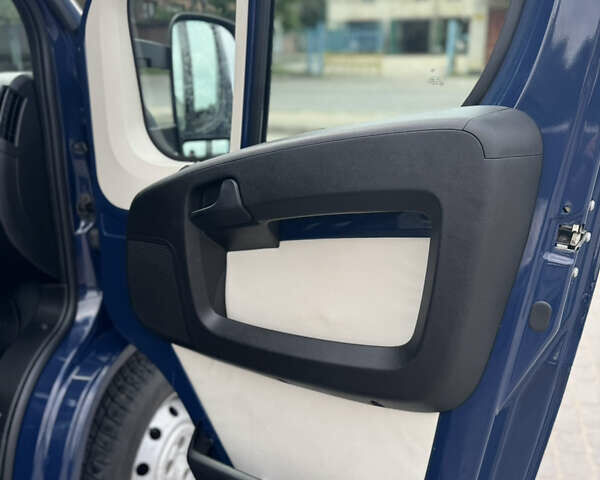 Синий Ситроен Jumper, объемом двигателя 2 л и пробегом 250 тыс. км за 15800 $, фото 9 на Automoto.ua