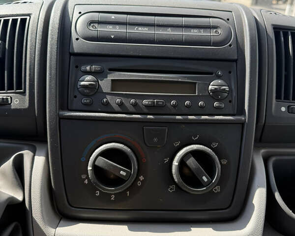 Помаранчевий Сітроен Jumper, об'ємом двигуна 2.2 л та пробігом 220 тис. км за 11000 $, фото 37 на Automoto.ua