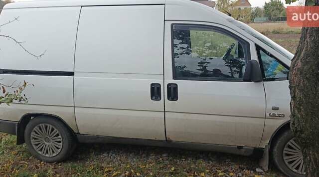 Белый Ситроен Jumpy, объемом двигателя 1.91 л и пробегом 650 тыс. км за 2500 $, фото 2 на Automoto.ua