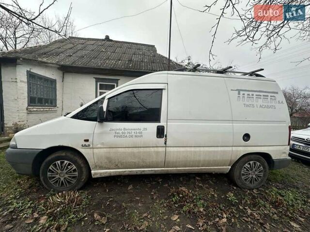 Белый Ситроен Jumpy, объемом двигателя 1.9 л и пробегом 290 тыс. км за 3000 $, фото 3 на Automoto.ua