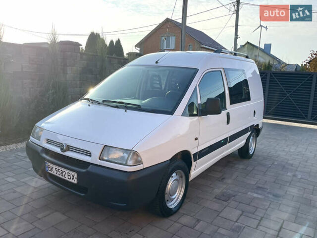 Белый Ситроен Jumpy, объемом двигателя 2 л и пробегом 255 тыс. км за 3150 $, фото 7 на Automoto.ua
