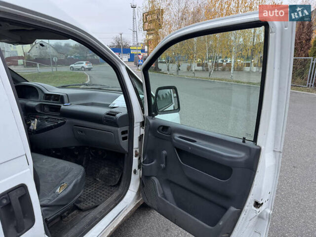 Белый Ситроен Jumpy, объемом двигателя 1.9 л и пробегом 288 тыс. км за 1950 $, фото 13 на Automoto.ua