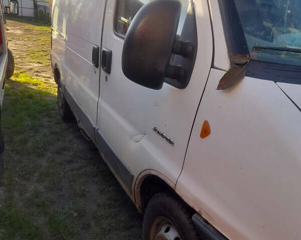 Белый Ситроен Jumpy, объемом двигателя 2.2 л и пробегом 200 тыс. км за 1500 $, фото 2 на Automoto.ua