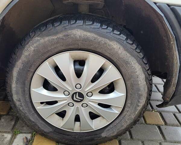 Сітроен Jumpy 2006 у Хмельницькому на Automoto.ua Білий Сітроен Jumpy, об'ємом двигуна 1.9 л та пробігом 275 тис. км за 3777 $, фото 6 на Automoto.ua