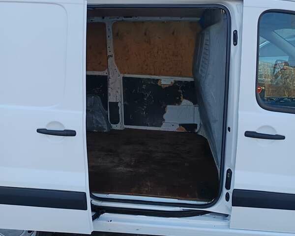 Белый Ситроен Jumpy, объемом двигателя 1.56 л и пробегом 352 тыс. км за 4650 $, фото 25 на Automoto.ua