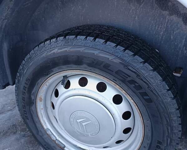 Белый Ситроен Jumpy, объемом двигателя 1.56 л и пробегом 352 тыс. км за 4650 $, фото 24 на Automoto.ua