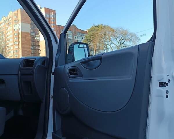 Белый Ситроен Jumpy, объемом двигателя 1.56 л и пробегом 352 тыс. км за 4650 $, фото 29 на Automoto.ua