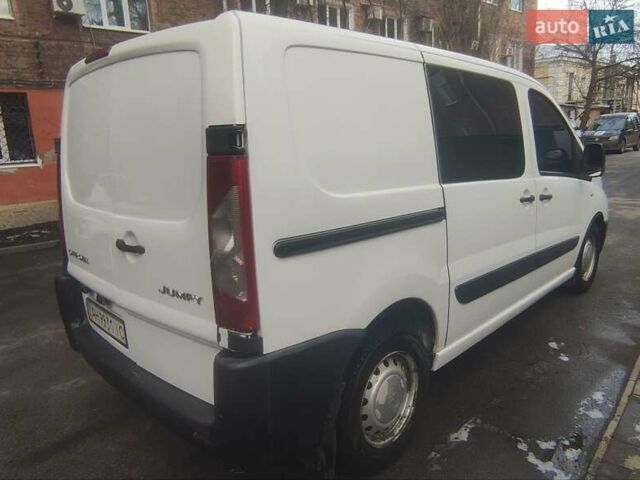 Ситроен Jumpy 2010 в Харькове на Automoto.ua Белый Ситроен Jumpy, объемом двигателя 2 л и пробегом 238 тыс. км за 6200 $, фото 2 на Automoto.ua