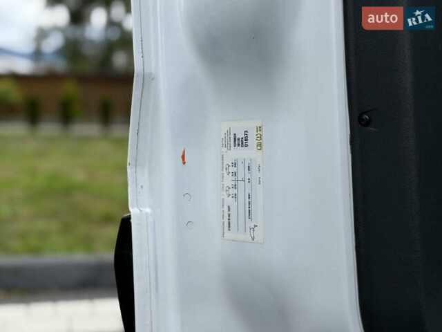 Білий Сітроен Jumpy, об'ємом двигуна 1.6 л та пробігом 300 тис. км за 8300 $, фото 42 на Automoto.ua