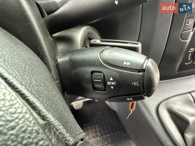 Білий Сітроен Jumpy, об'ємом двигуна 1.6 л та пробігом 300 тис. км за 8300 $, фото 57 на Automoto.ua