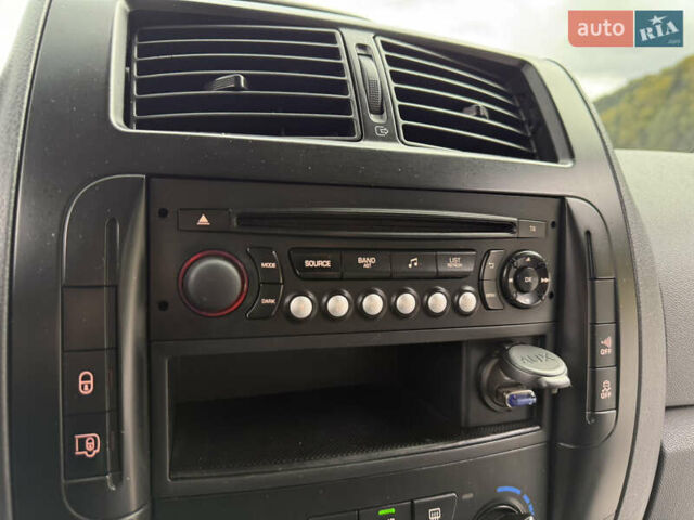 Білий Сітроен Jumpy, об'ємом двигуна 1.6 л та пробігом 300 тис. км за 8300 $, фото 55 на Automoto.ua