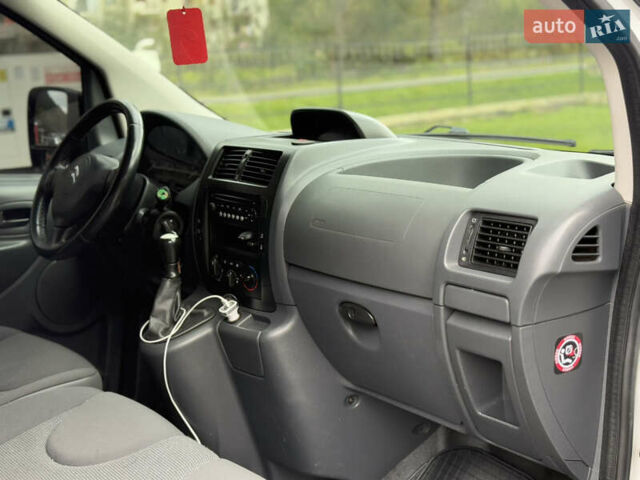 Білий Сітроен Jumpy, об'ємом двигуна 1.6 л та пробігом 300 тис. км за 8300 $, фото 60 на Automoto.ua