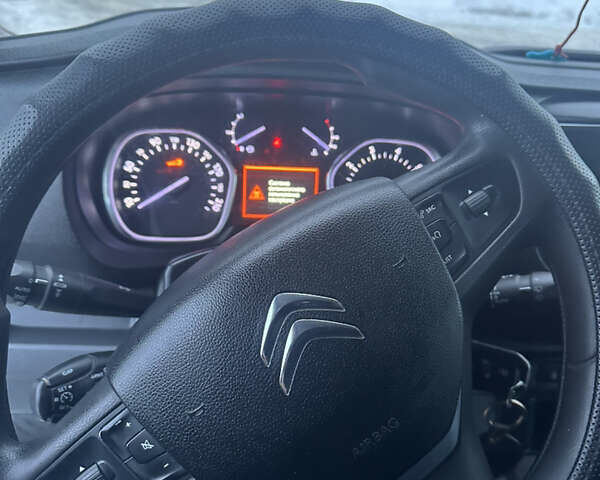 Білий Сітроен Jumpy, об'ємом двигуна 2 л та пробігом 300 тис. км за 12777 $, фото 9 на Automoto.ua