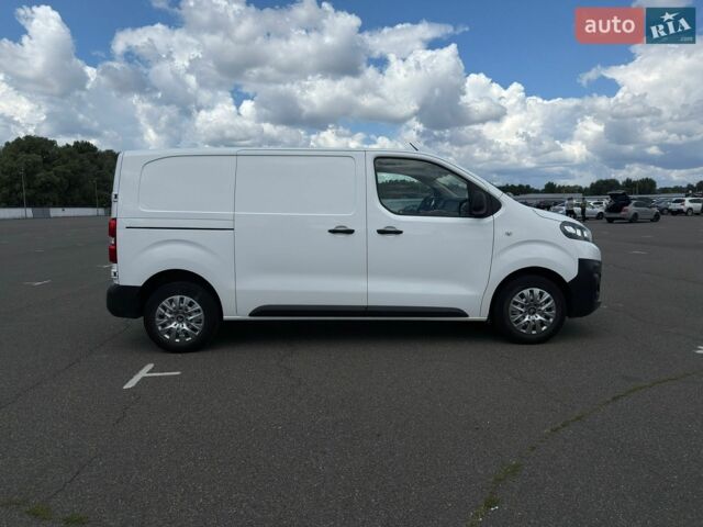 Белый Ситроен Jumpy, объемом двигателя 1.56 л и пробегом 73 тыс. км за 16000 $, фото 2 на Automoto.ua