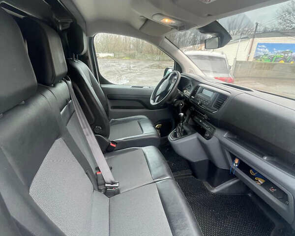 Белый Ситроен Jumpy, объемом двигателя 1.56 л и пробегом 73 тыс. км за 18000 $, фото 11 на Automoto.ua