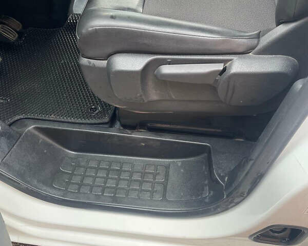 Белый Ситроен Jumpy, объемом двигателя 1.56 л и пробегом 73 тыс. км за 18000 $, фото 18 на Automoto.ua