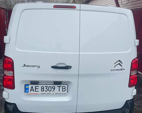 Белый Ситроен Jumpy, объемом двигателя 1.56 л и пробегом 73 тыс. км за 18000 $, фото 7 на Automoto.ua