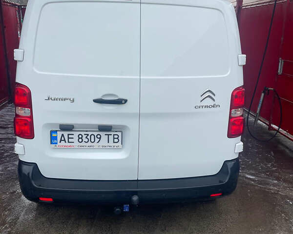 Белый Ситроен Jumpy, объемом двигателя 1.56 л и пробегом 73 тыс. км за 18000 $, фото 6 на Automoto.ua