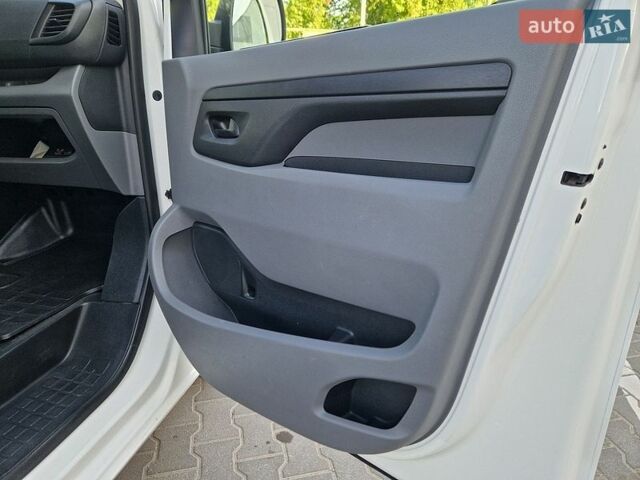 Белый Ситроен Jumpy, объемом двигателя 1.6 л и пробегом 179 тыс. км за 14200 $, фото 24 на Automoto.ua
