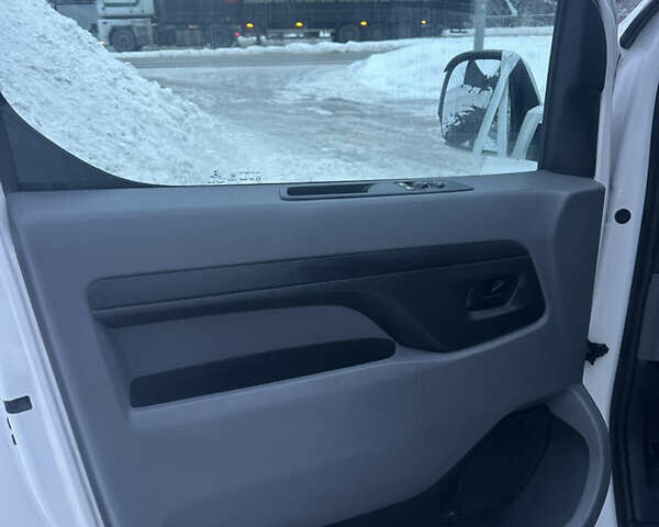 Білий Сітроен Jumpy, об'ємом двигуна 2 л та пробігом 300 тис. км за 12777 $, фото 5 на Automoto.ua